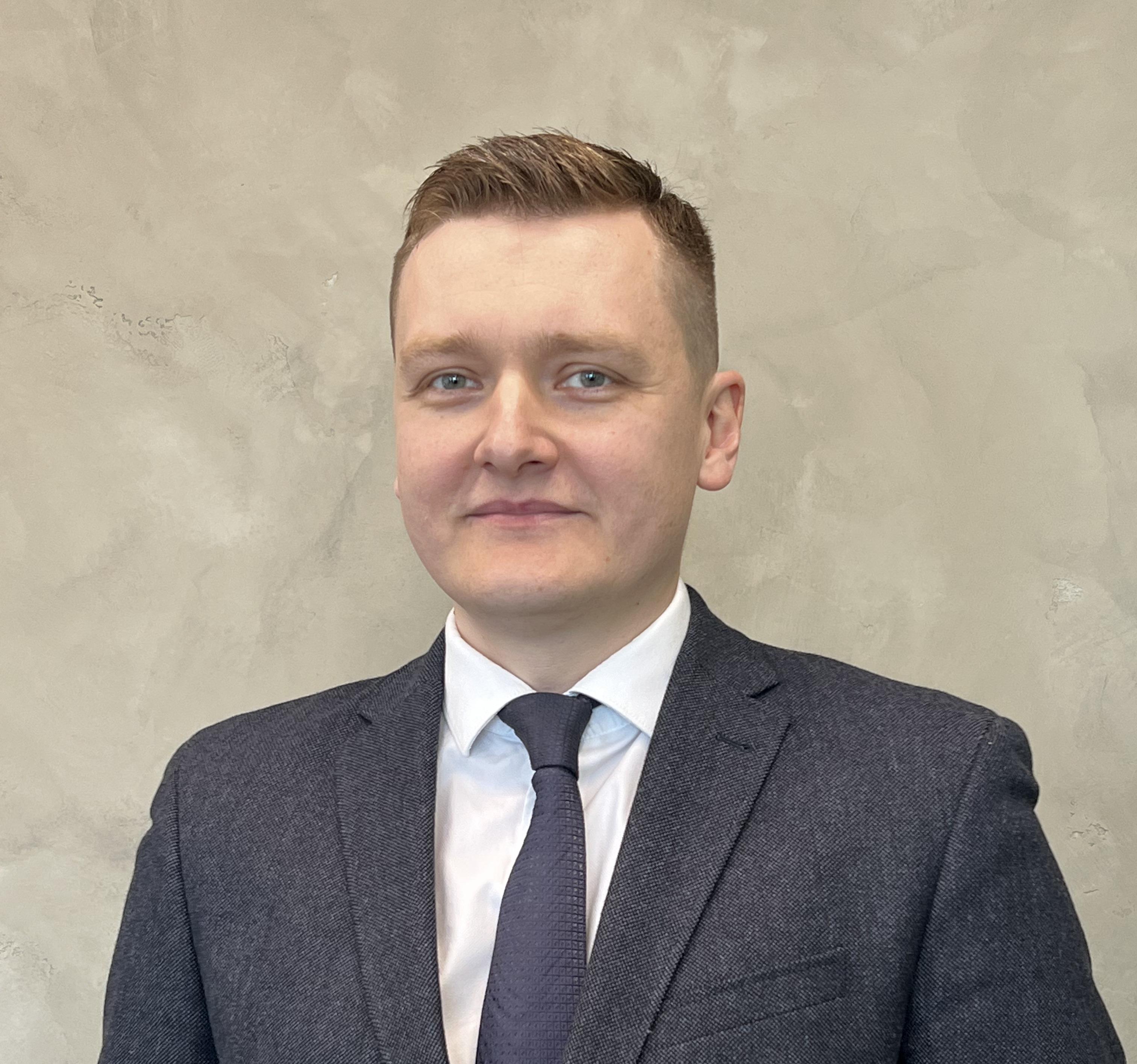 Антон Тихонов